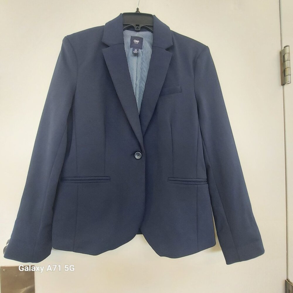 Gap Size 8 Blue Blazer Lined 1 Front Button 3 Front Pockets One Button on Sleeve